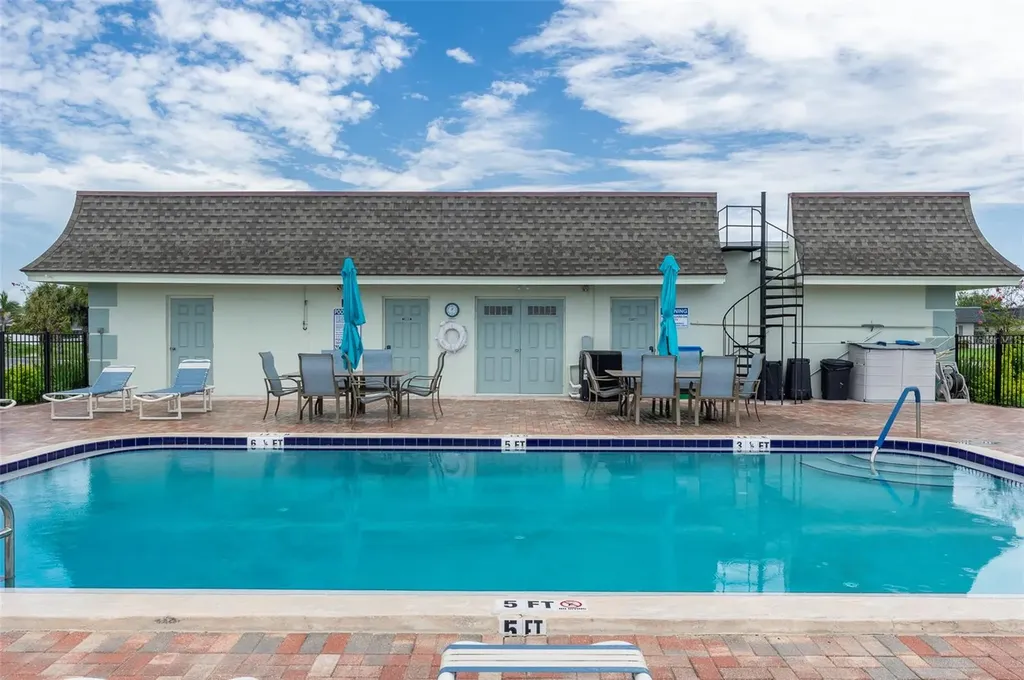 6575 Green Valley Drive Seminole FL 33777