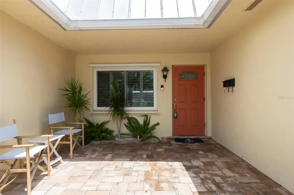 6575 Green Valley Drive Seminole FL 33777