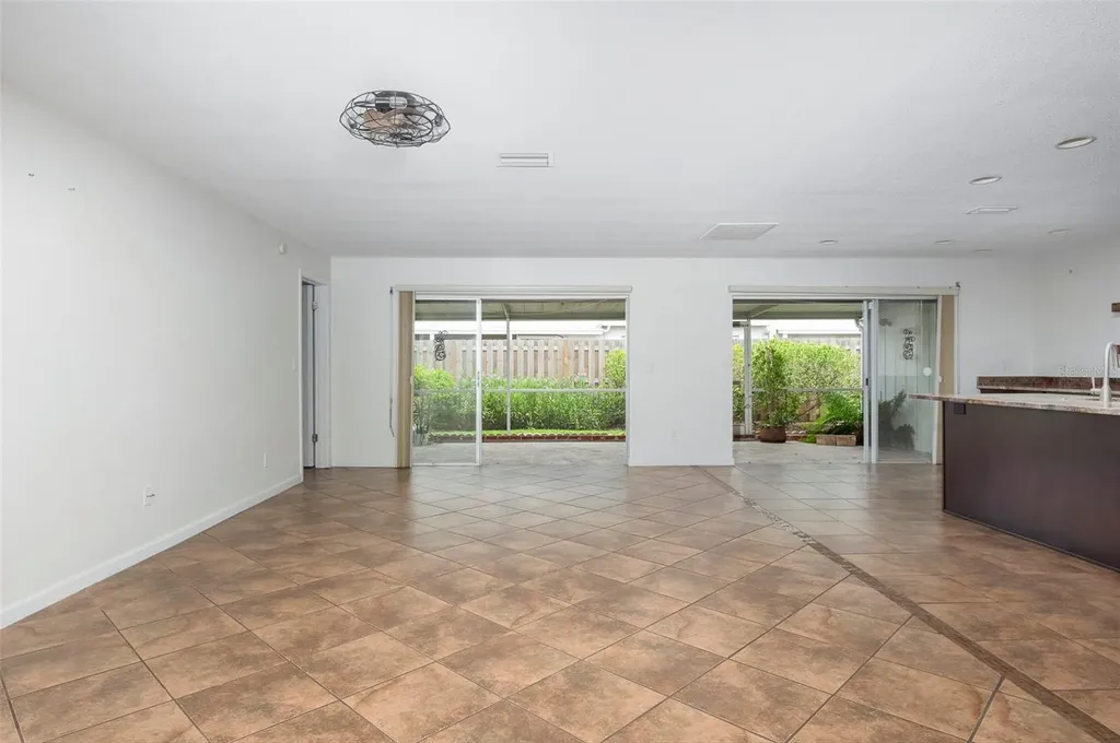 6575 Green Valley Drive Seminole FL 33777