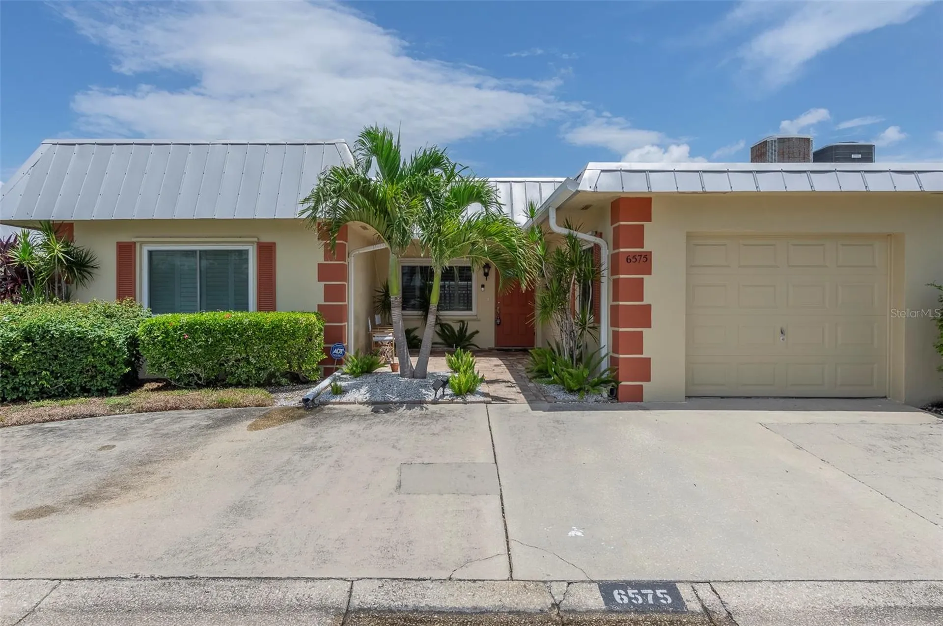 6575 Green Valley Drive Seminole FL 33777