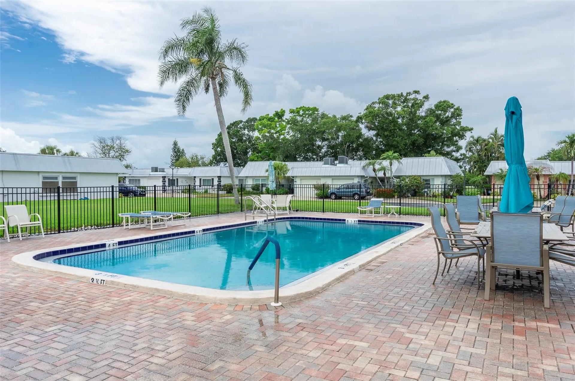 6575 Green Valley Drive Seminole FL 33777