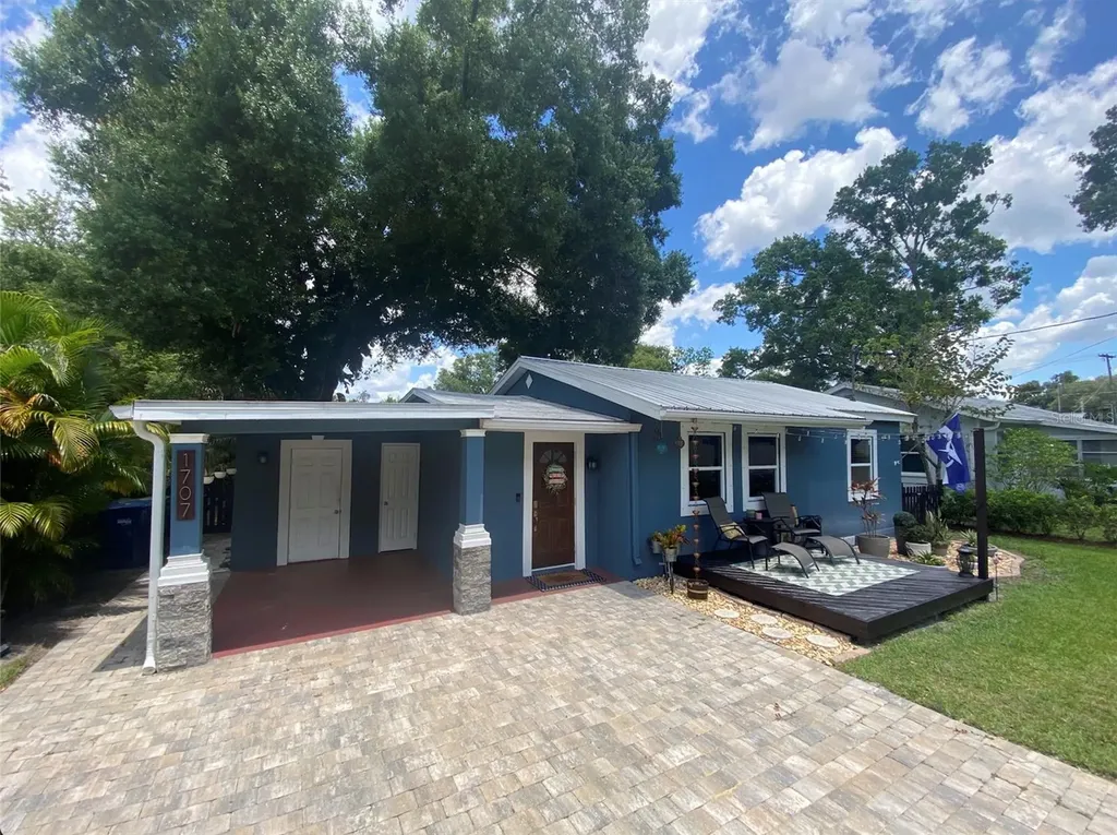 1707 W Comanche Avenue Tampa FL 33603