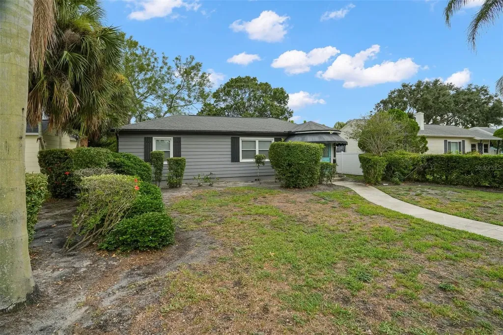 446 37th Avenue NE St Petersburg FL 33704