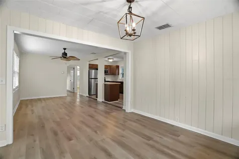 446 37th Avenue NE St Petersburg FL 33704