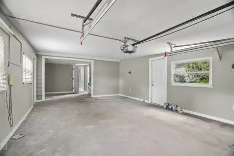 446 37th Avenue NE St Petersburg FL 33704
