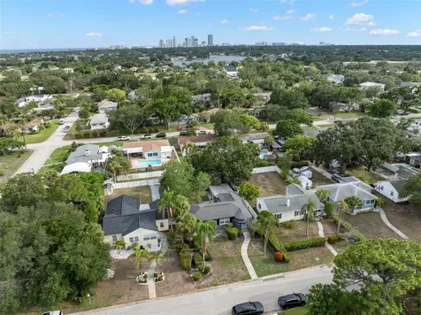 446 37th Avenue NE St Petersburg FL 33704