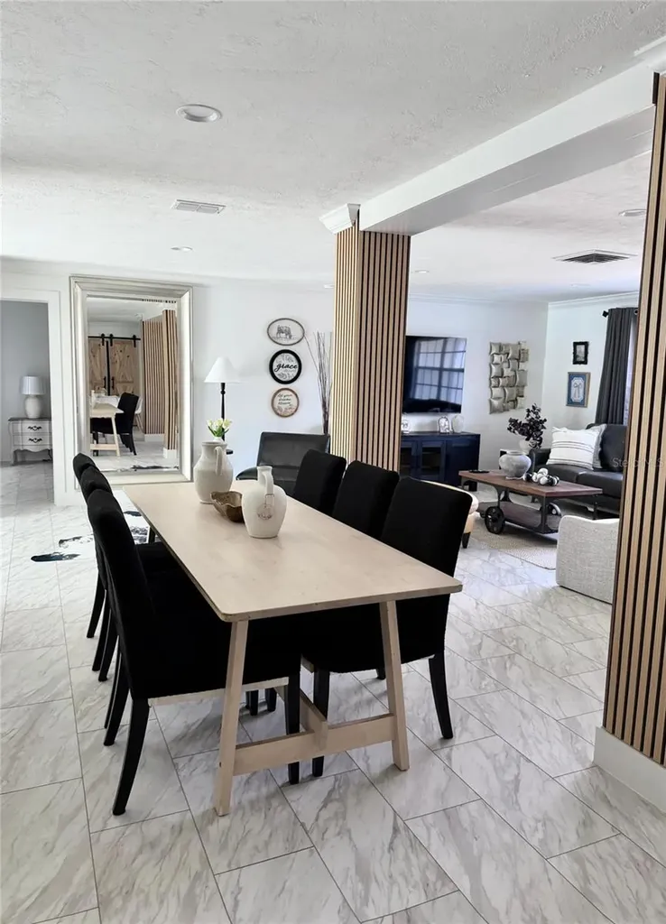 4534 N Lake Drive Sarasota FL 34232