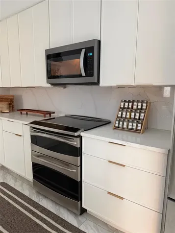 4534 N Lake Drive Sarasota FL 34232