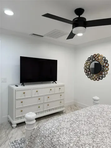4534 N Lake Drive Sarasota FL 34232