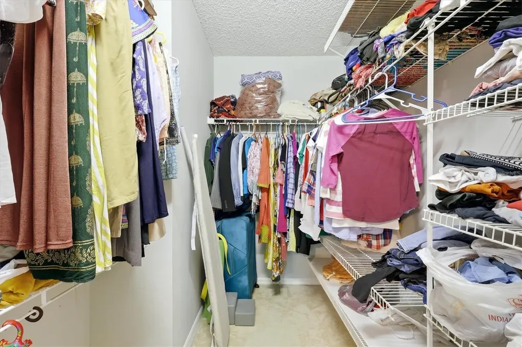 5874 Covington Way Sarasota FL 34232
