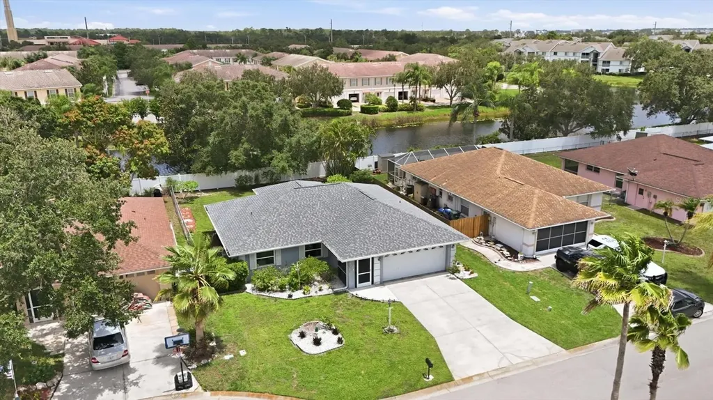 5874 Covington Way Sarasota FL 34232