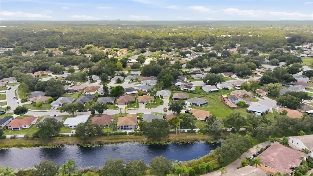 5874 Covington Way Sarasota FL 34232