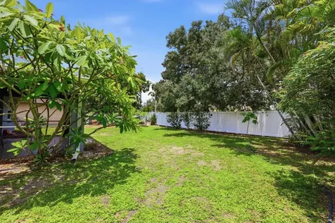 5874 Covington Way Sarasota FL 34232