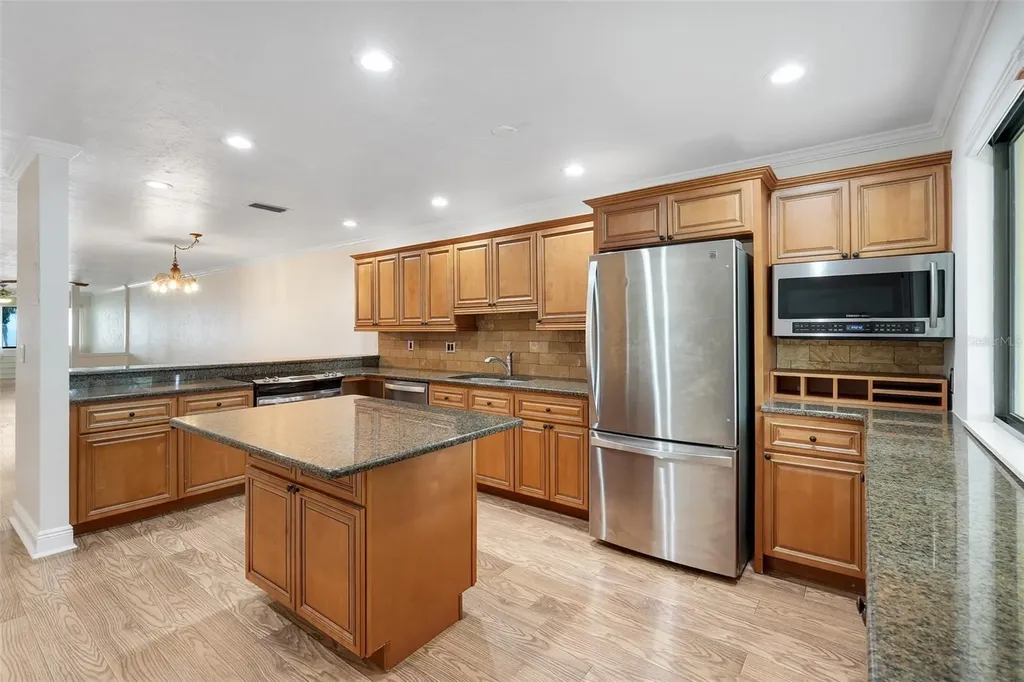 608 S Main Avenue Minneola FL 34715