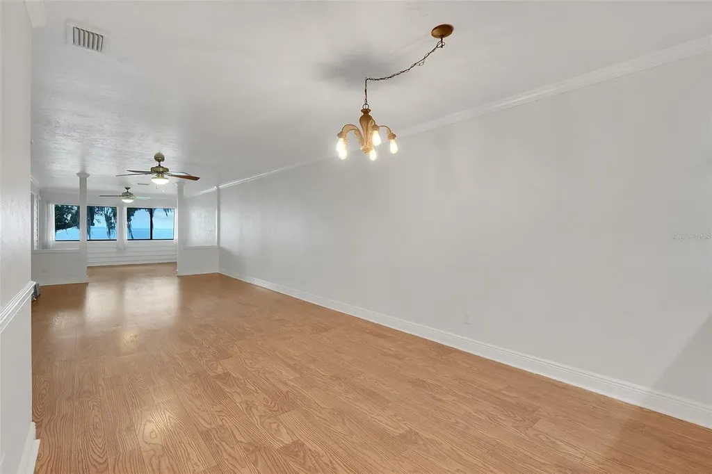 608 S Main Avenue Minneola FL 34715