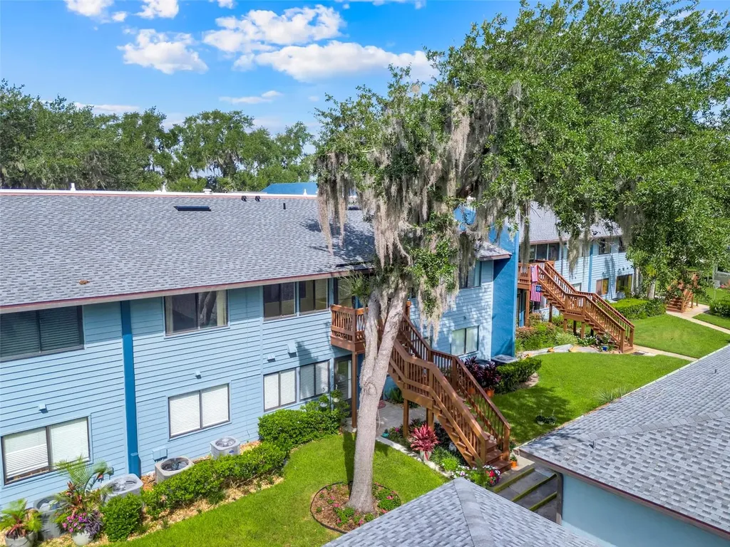 608 S Main Avenue Minneola FL 34715