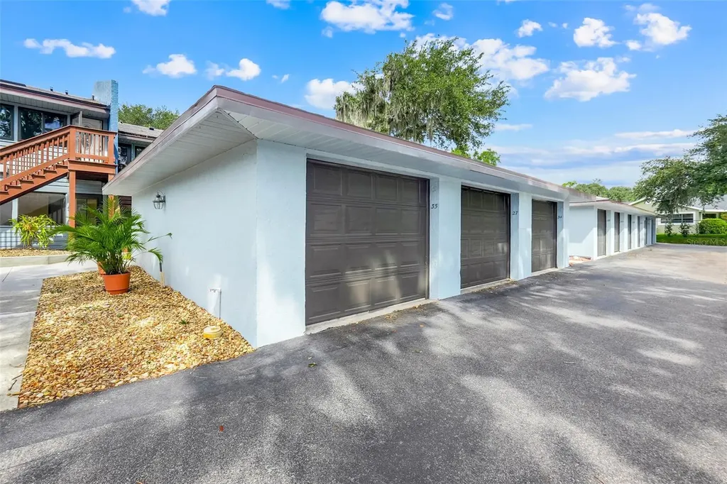 608 S Main Avenue Minneola FL 34715