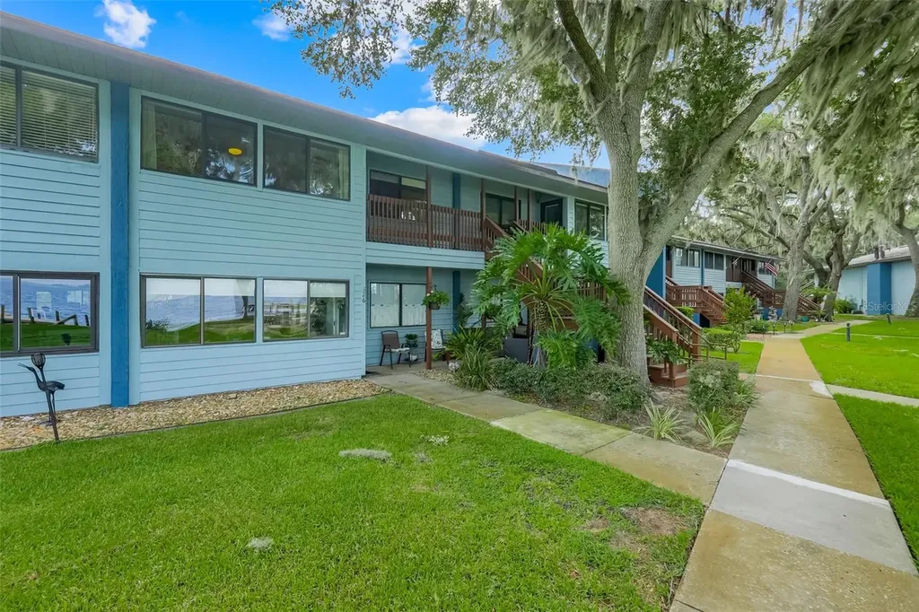608 S Main Avenue Minneola FL 34715