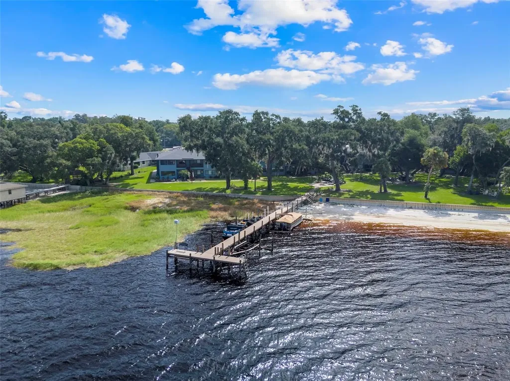 608 S Main Avenue Minneola FL 34715