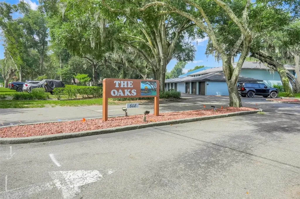 608 S Main Avenue Minneola FL 34715
