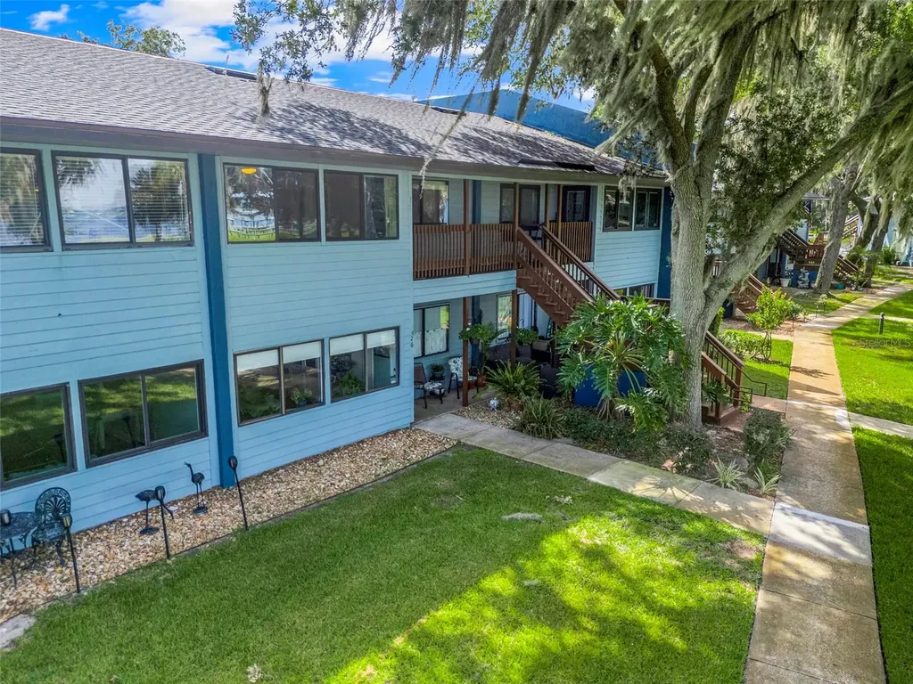 608 S Main Avenue Minneola FL 34715