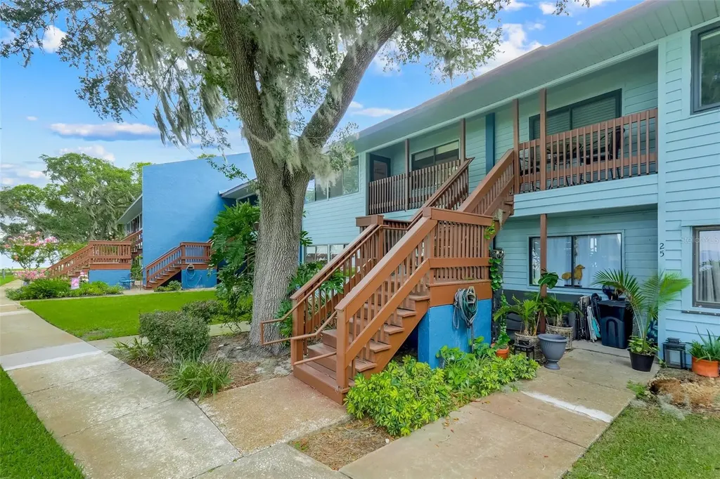 608 S Main Avenue Minneola FL 34715