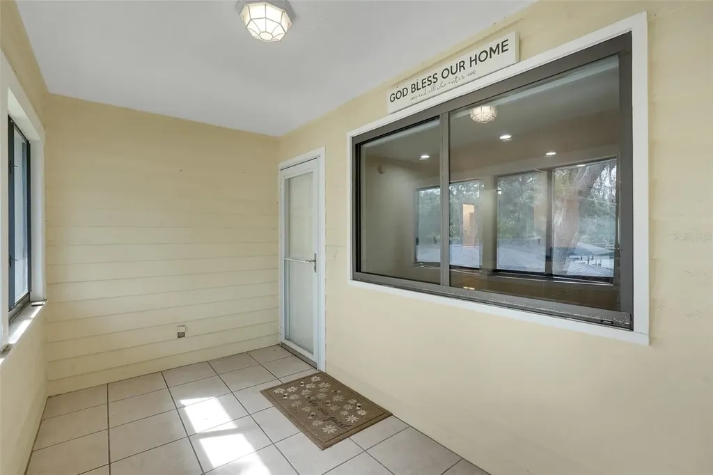 608 S Main Avenue Minneola FL 34715
