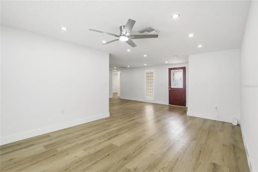 9911 Island Harbor Drive Port Richey FL 34668