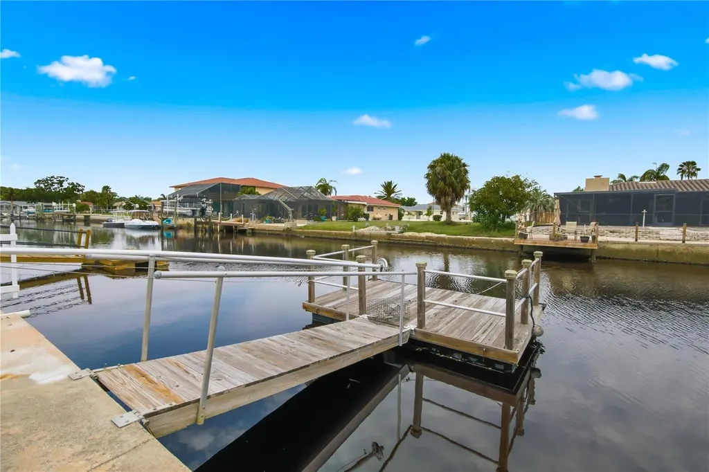 9911 Island Harbor Drive Port Richey FL 34668