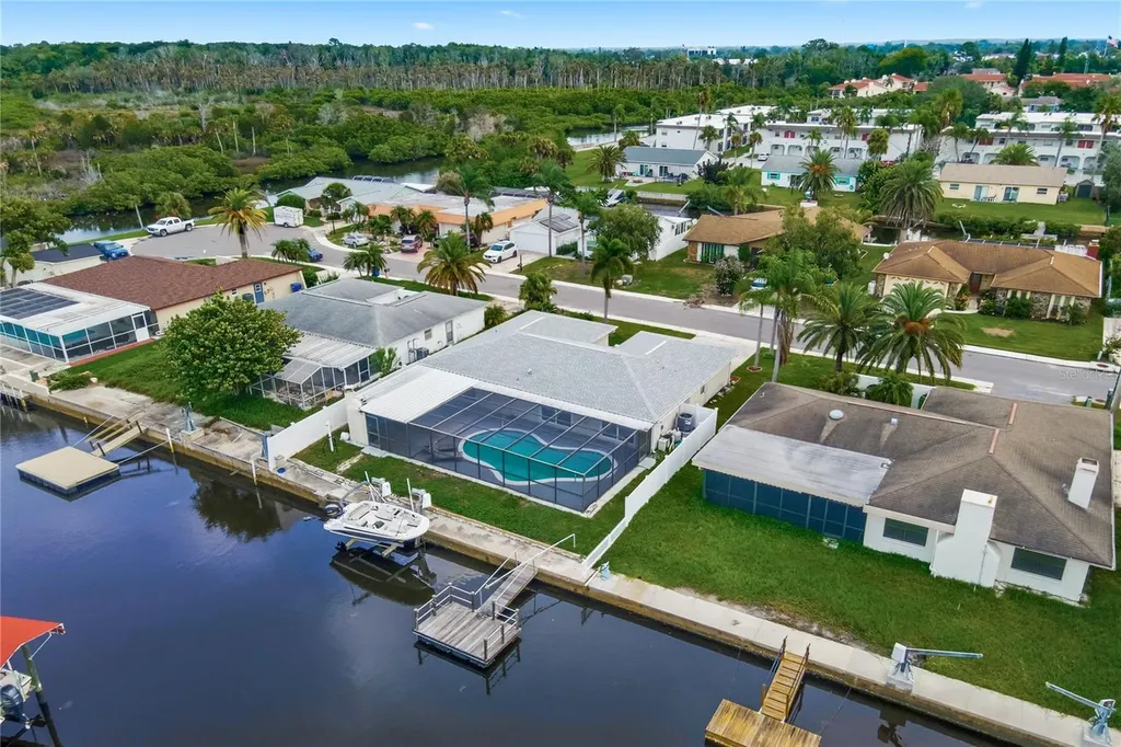 9911 Island Harbor Drive Port Richey FL 34668