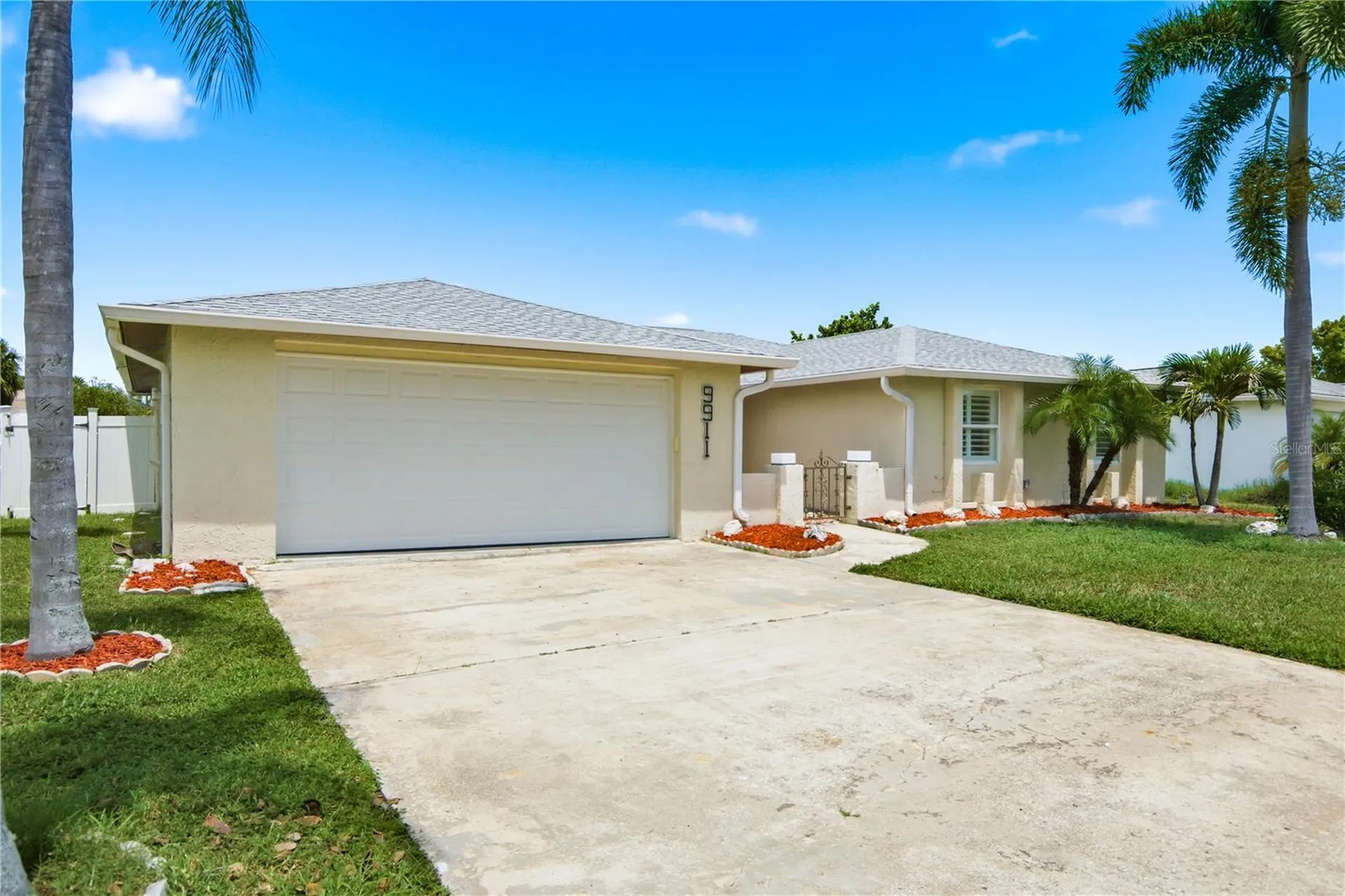 9911 Island Harbor Drive Port Richey FL 34668