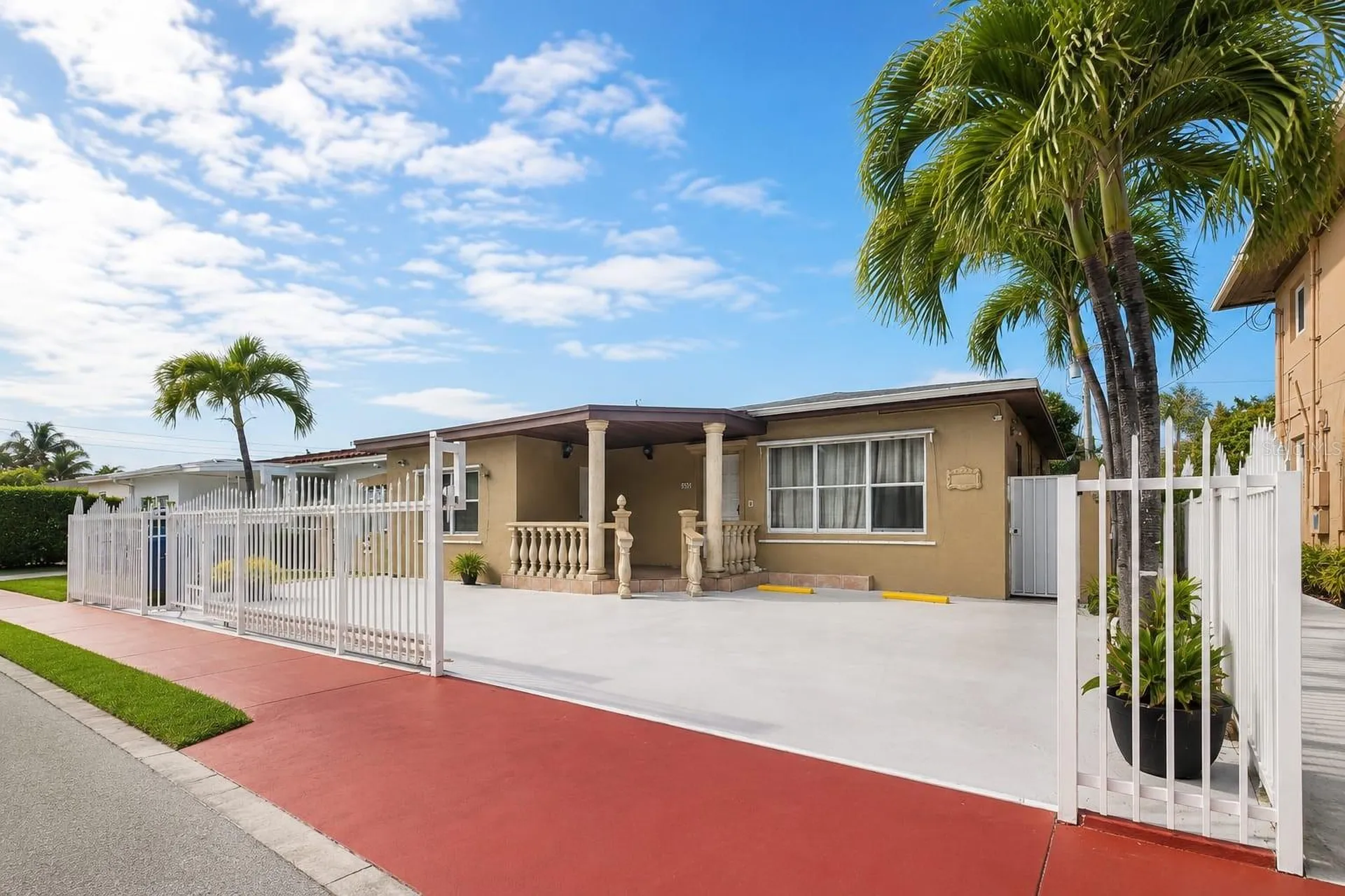 955 79th Terrace Miami Beach FL 33141