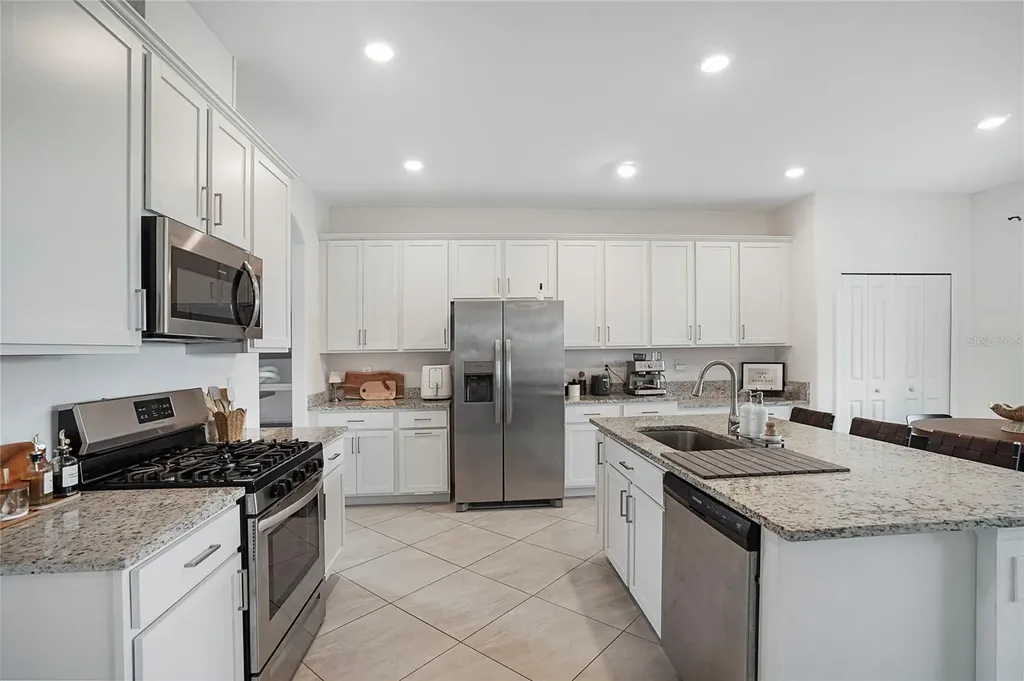 15859 Islandwalk Avenue Bradenton FL 34211
