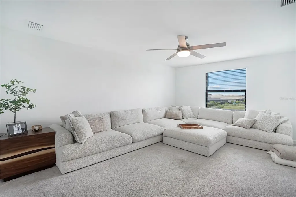 15859 Islandwalk Avenue Bradenton FL 34211