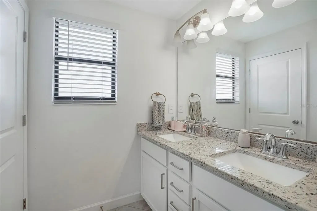 15859 Islandwalk Avenue Bradenton FL 34211