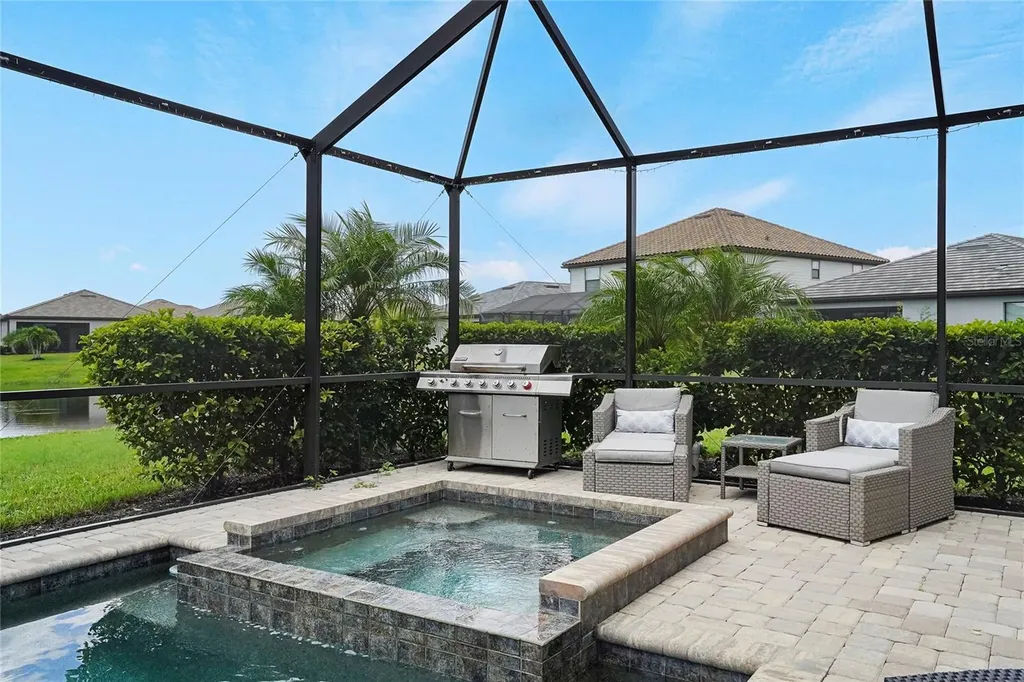 15859 Islandwalk Avenue Bradenton FL 34211