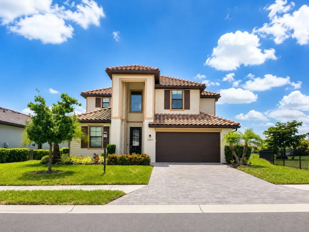 15859 Islandwalk Avenue Bradenton FL 34211