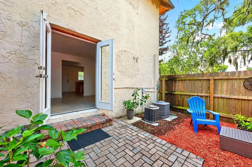 2423 E Central Boulevard Orlando FL 32803
