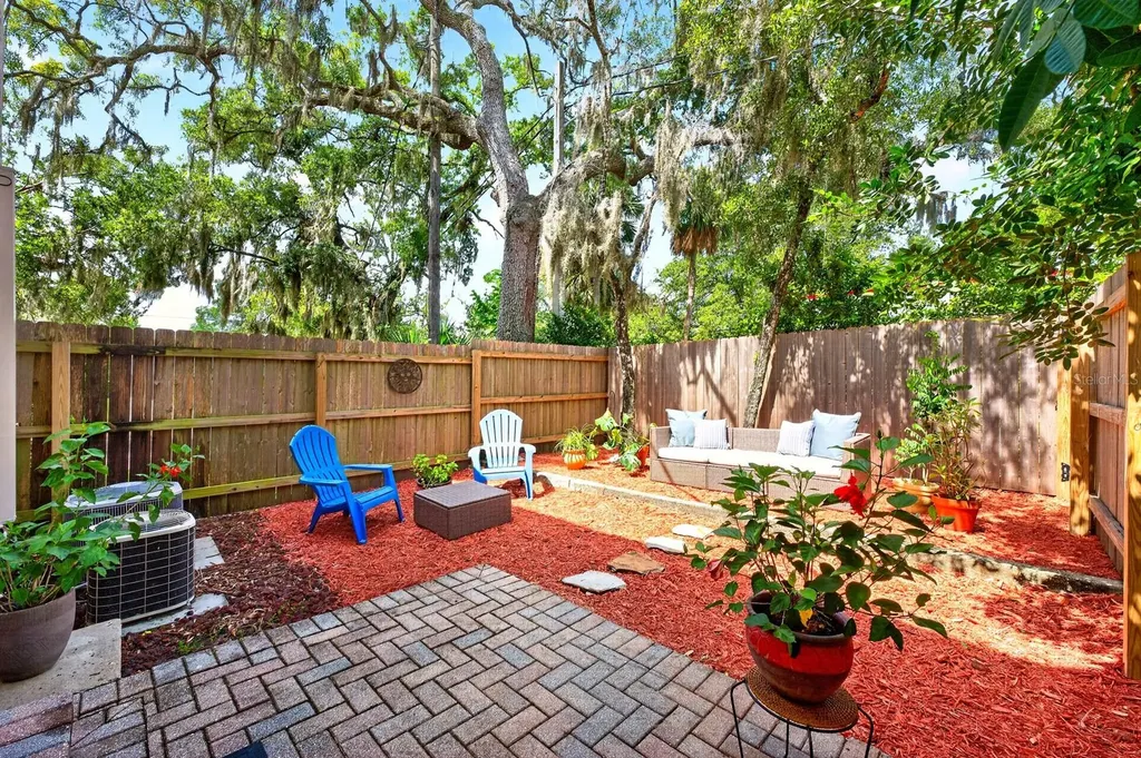 2423 E Central Boulevard Orlando FL 32803