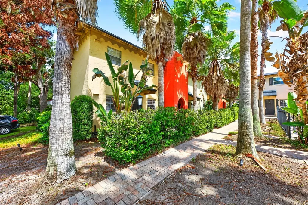 2423 E Central Boulevard Orlando FL 32803