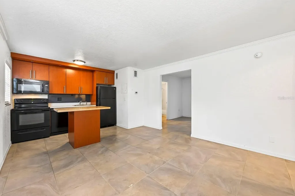 2423 E Central Boulevard Orlando FL 32803