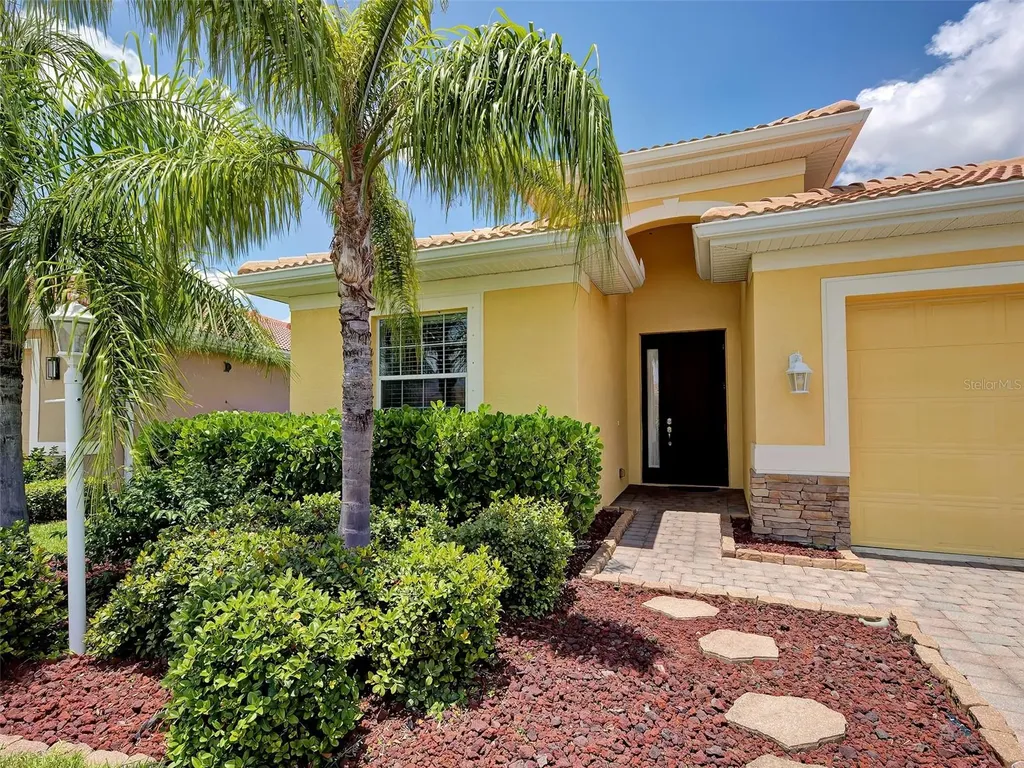 8938 Peregrine Way North Port FL 34287