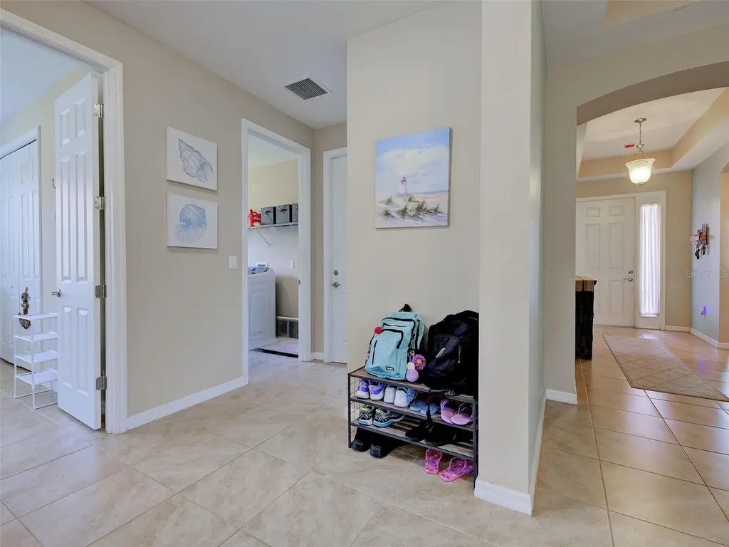 8938 Peregrine Way North Port FL 34287