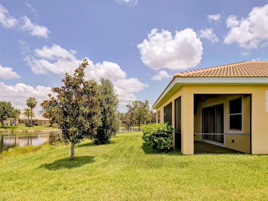 8938 Peregrine Way North Port FL 34287