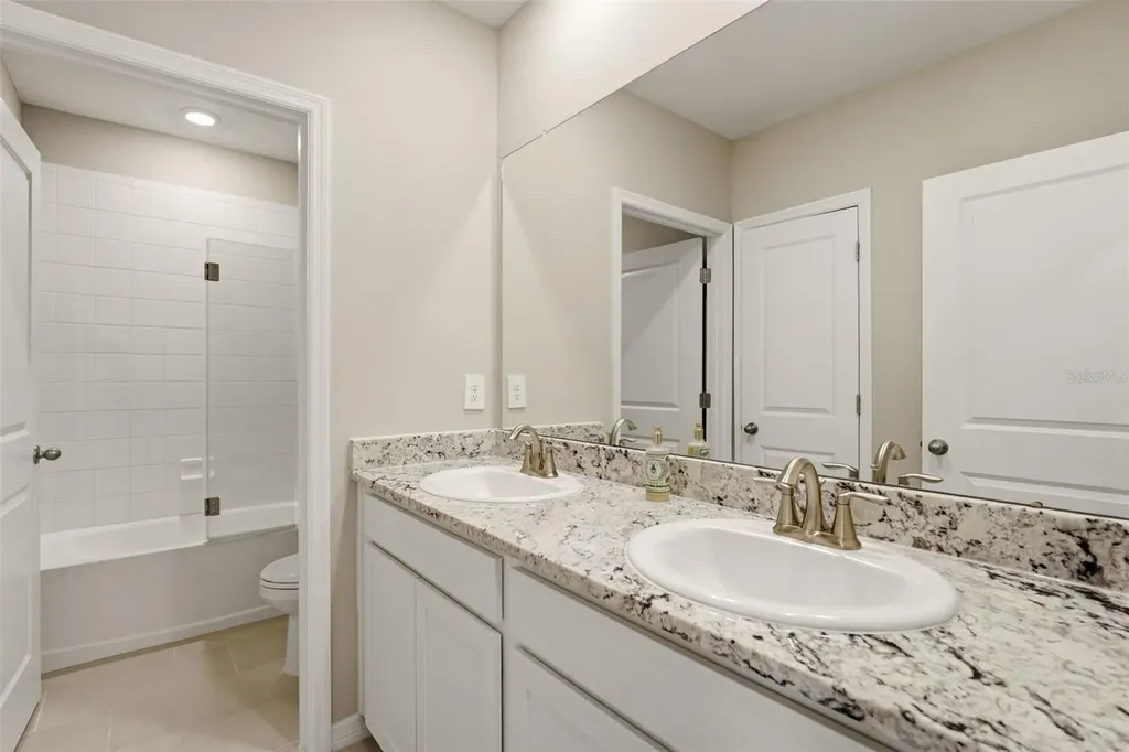 5715 Woodland Sage Drive Sarasota FL 34238