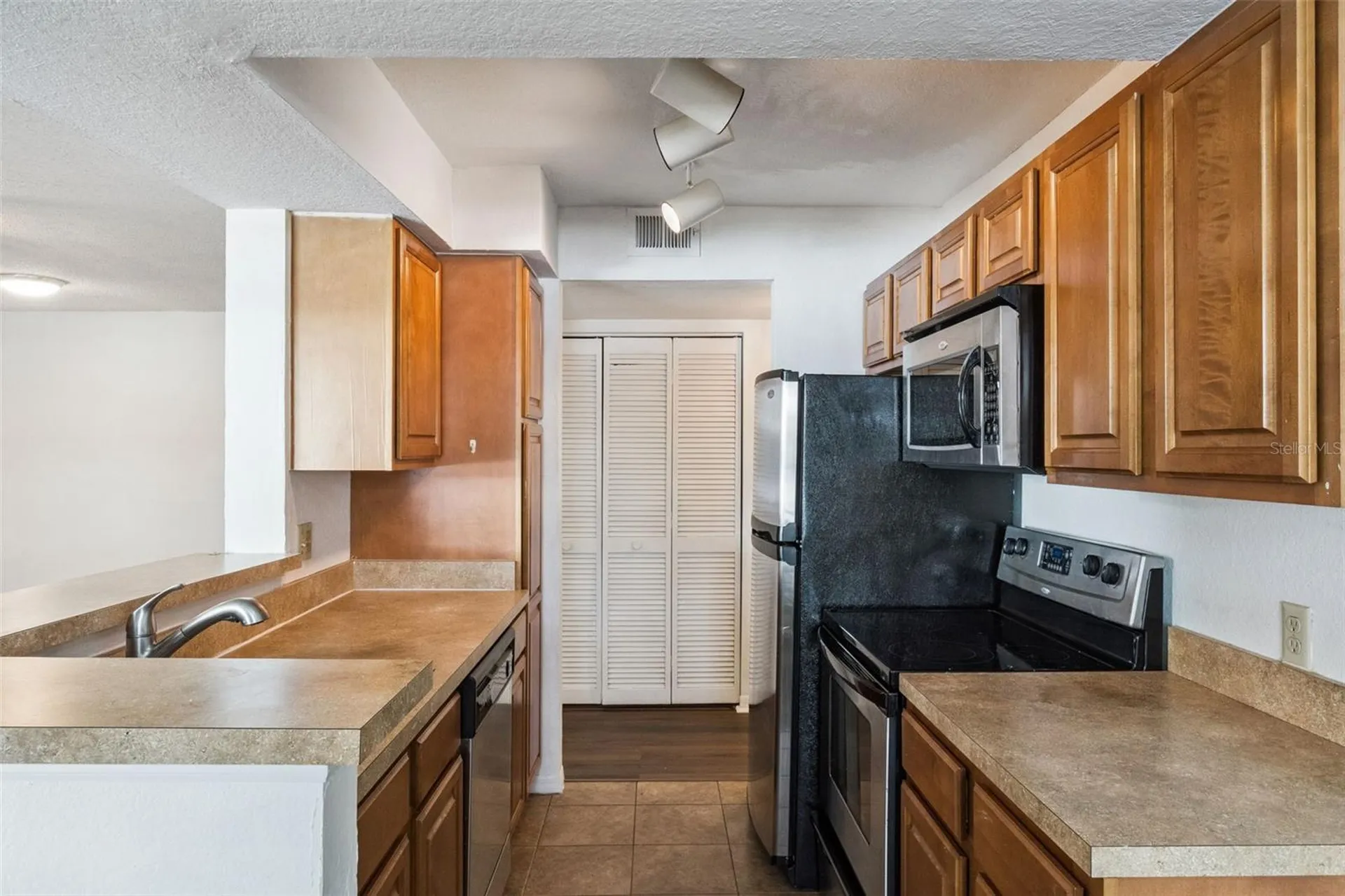 1039 S Hiawassee Road Orlando FL 32835