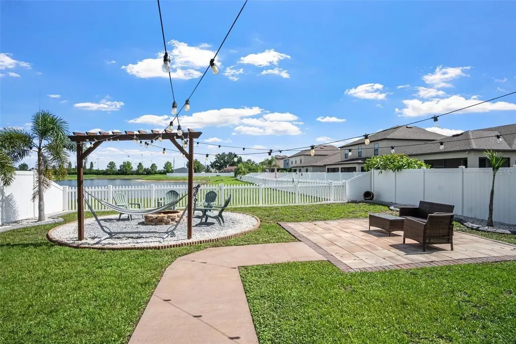 10624 Aldo Moro Drive Wimauma FL 33598
