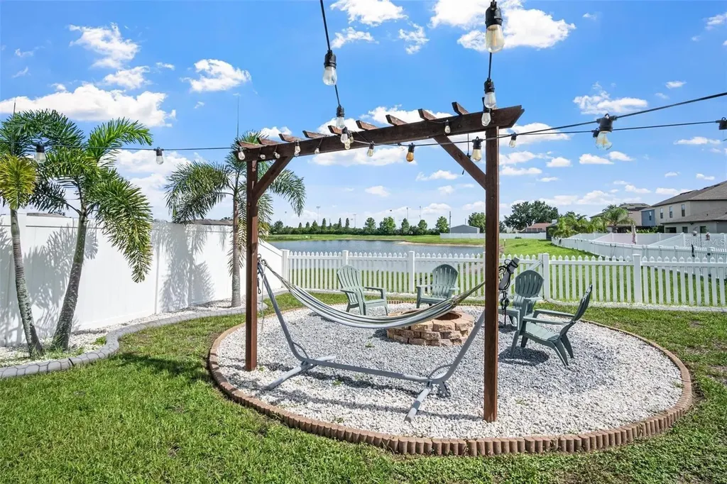 10624 Aldo Moro Drive Wimauma FL 33598