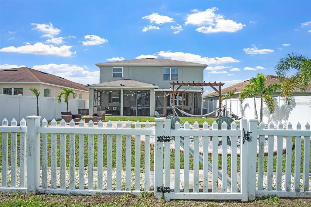 10624 Aldo Moro Drive Wimauma FL 33598