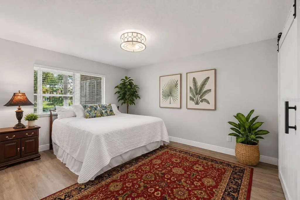 3074 Lake Bayshore Drive Bradenton FL 34205